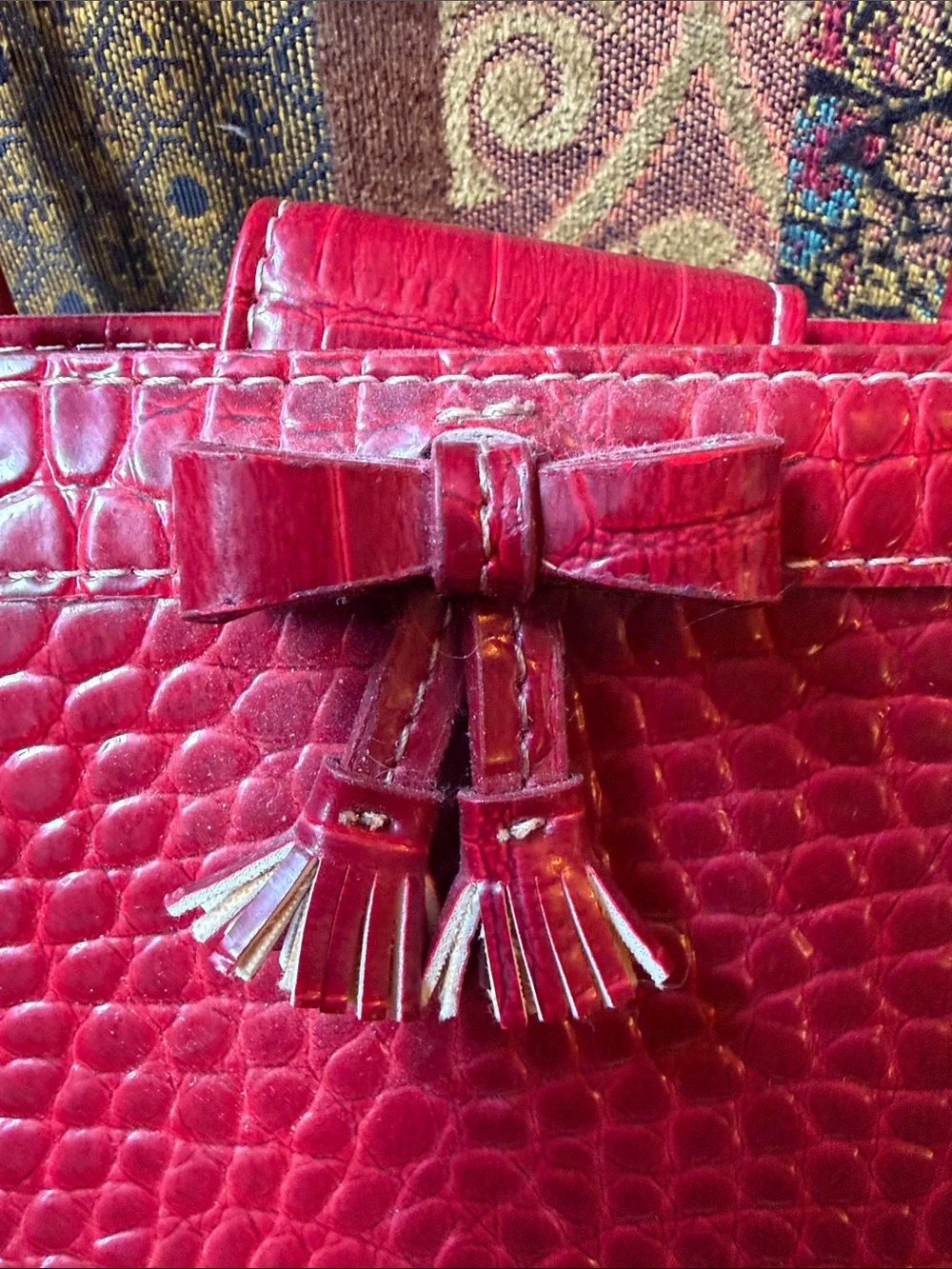 Liz Claiborne sophisticated decorative silhouette